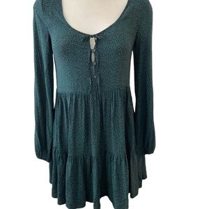 VESTIQUE Women’s Dress Button Front Long Sleeve Ruffle Skirt Size Small Like New